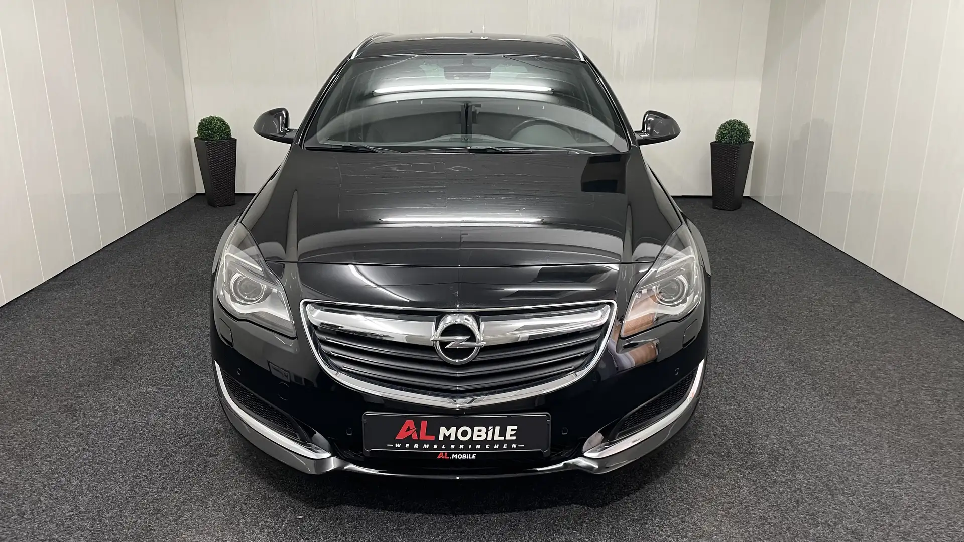 Opel Insignia Sports Tourer 2,0 CDTI XENON SHZ NAVI AHK TEMP PDC Noir - 2