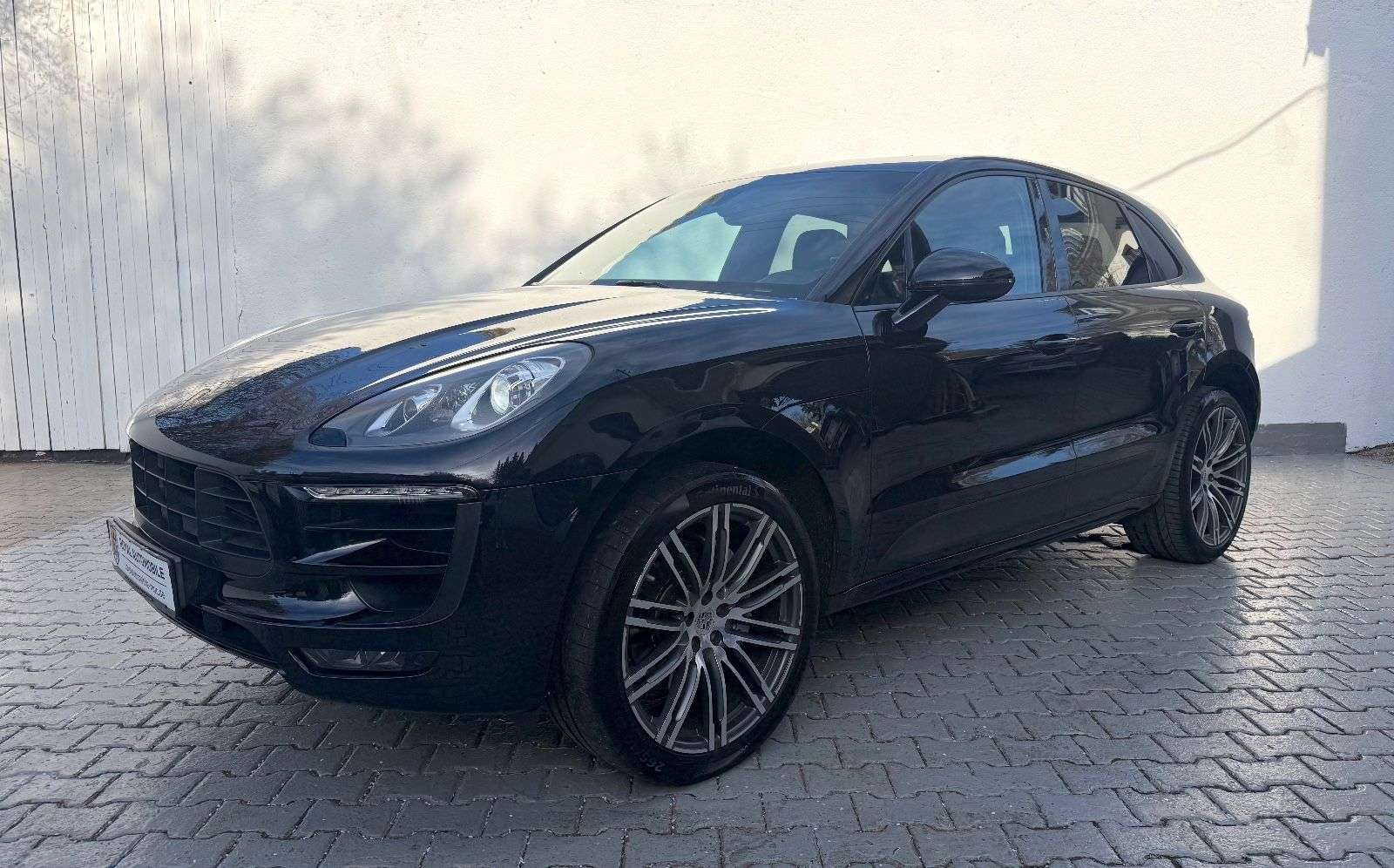 Second hand Porsche Macan 