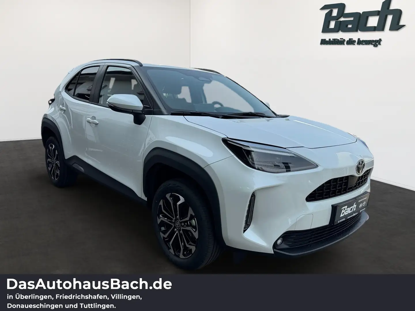 Toyota Yaris Cross 1,5 Hybrid Teamplayer Winter-Paket Weiß - 2