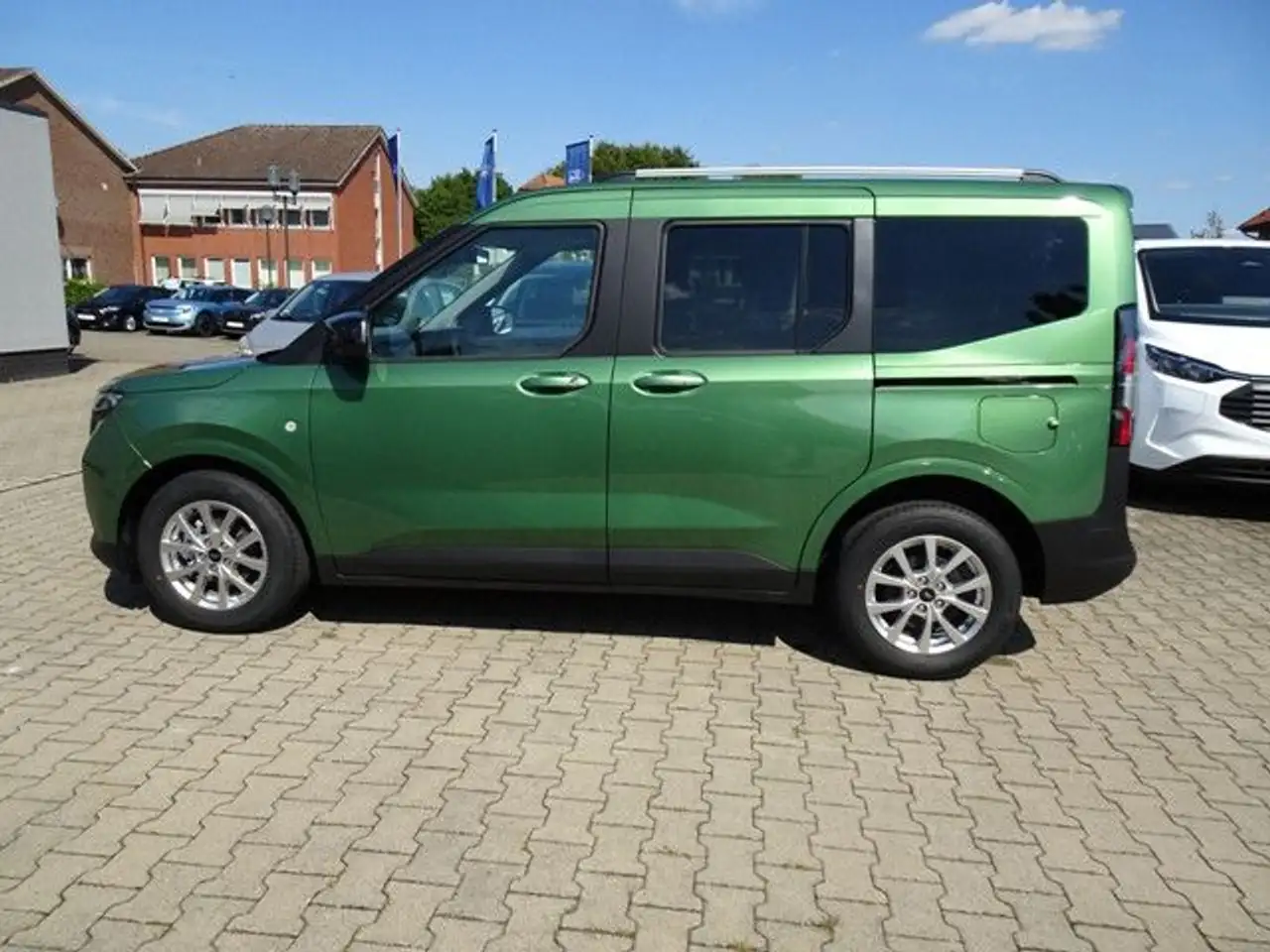 Ford Tourneo Courier 2026 — фото 8