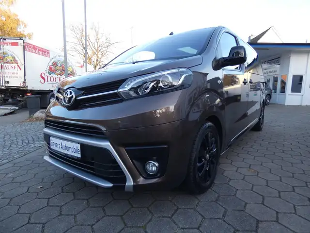 Toyota Proace Verso L1 Executive 7 Sitze Leder Standheiz.AHK