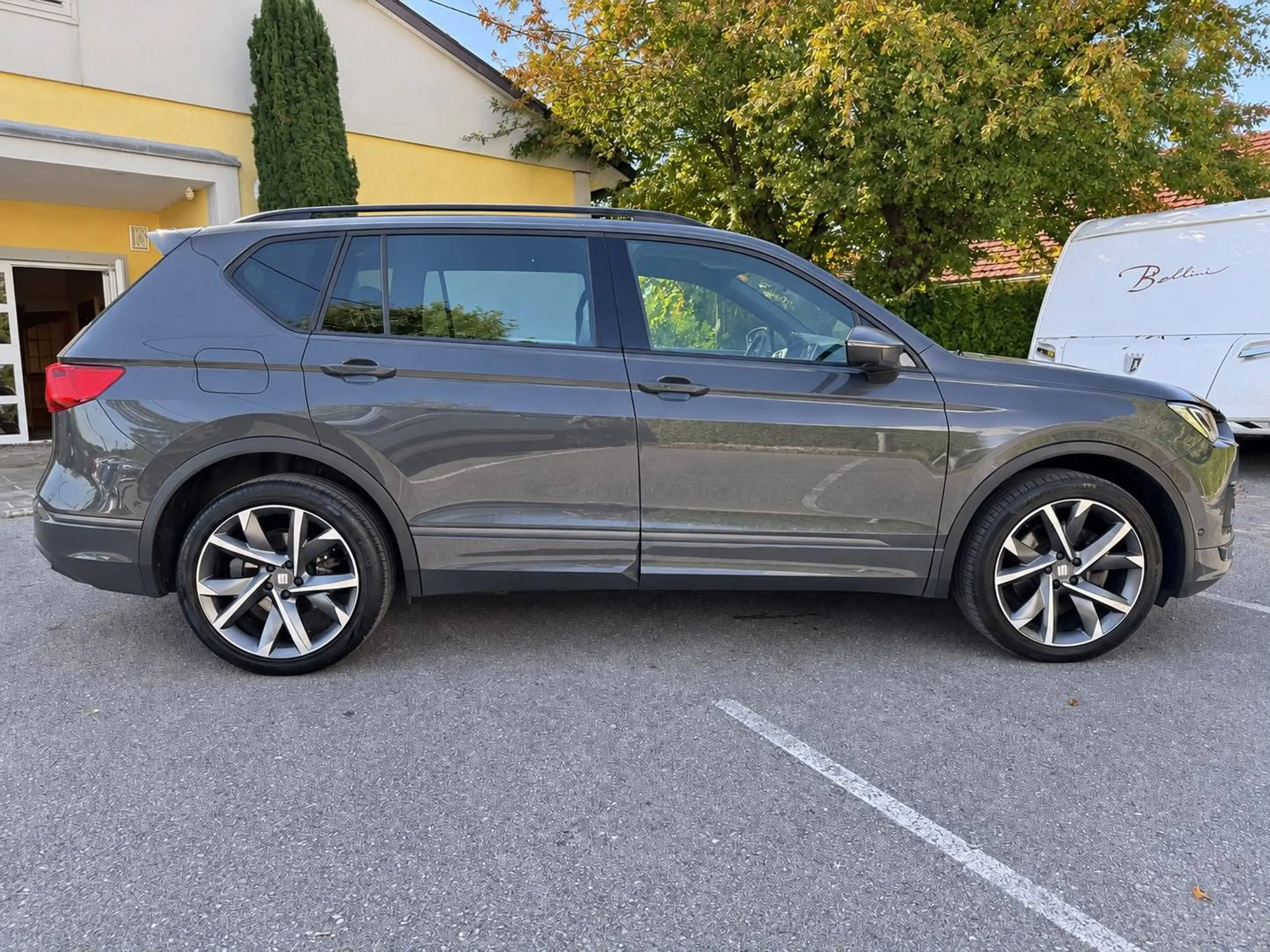 SEAT Tarraco FR-LINE e-HYBRID *360-Kamera*Keyless-Go*SHZ*Lenkrad-H* — photo 8