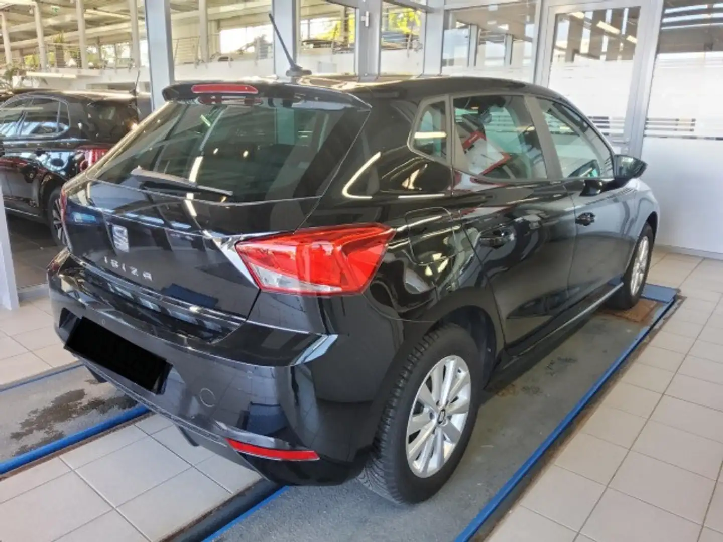 SEAT Ibiza 1.0 TSI Style Beats Rückfahrkam/Einparkhi Schwarz - 2