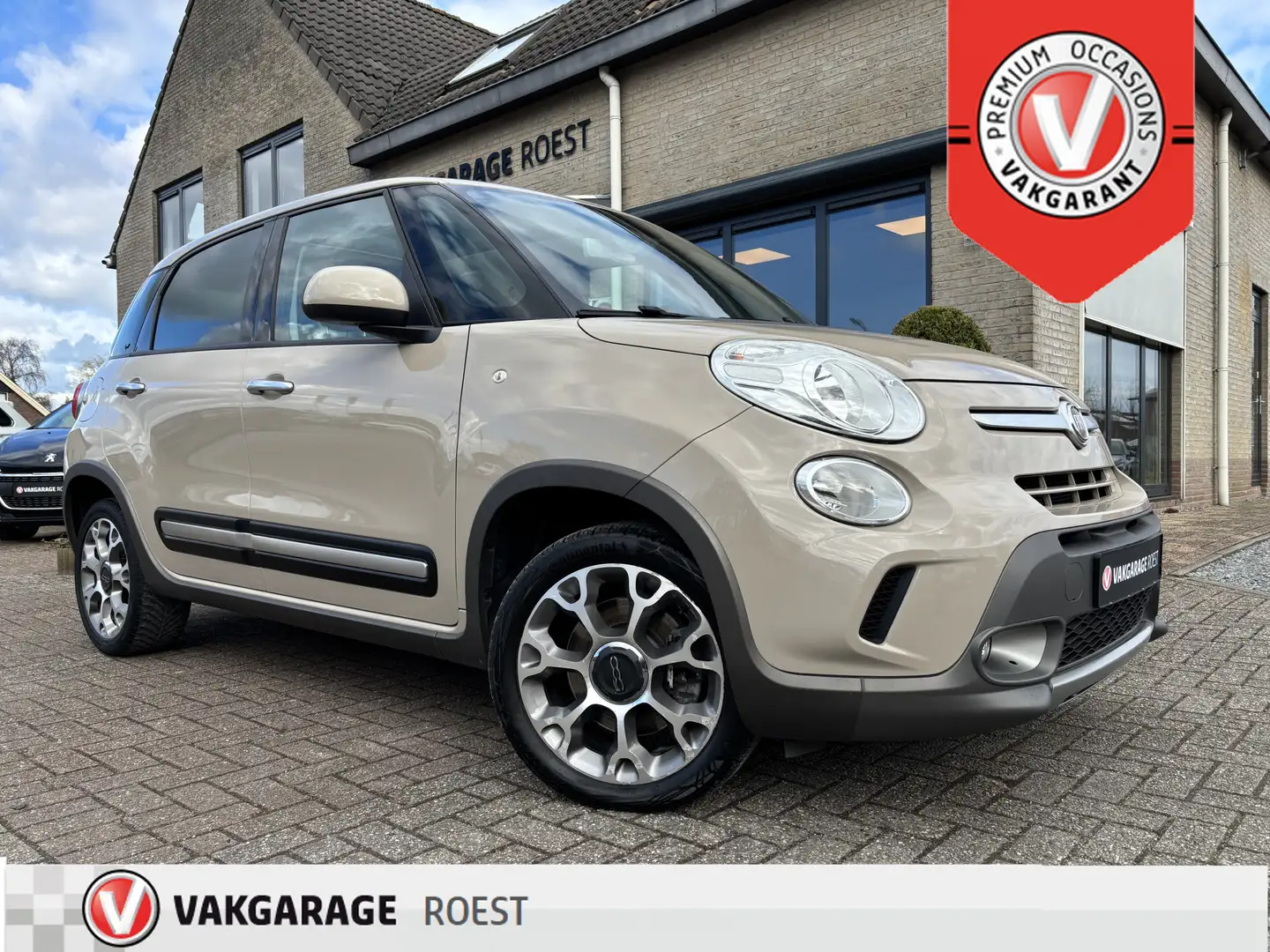 Fiat 500L 1.4-T-Jet Trekking Navigatie / Panoramadak / All-S Marrón - 1