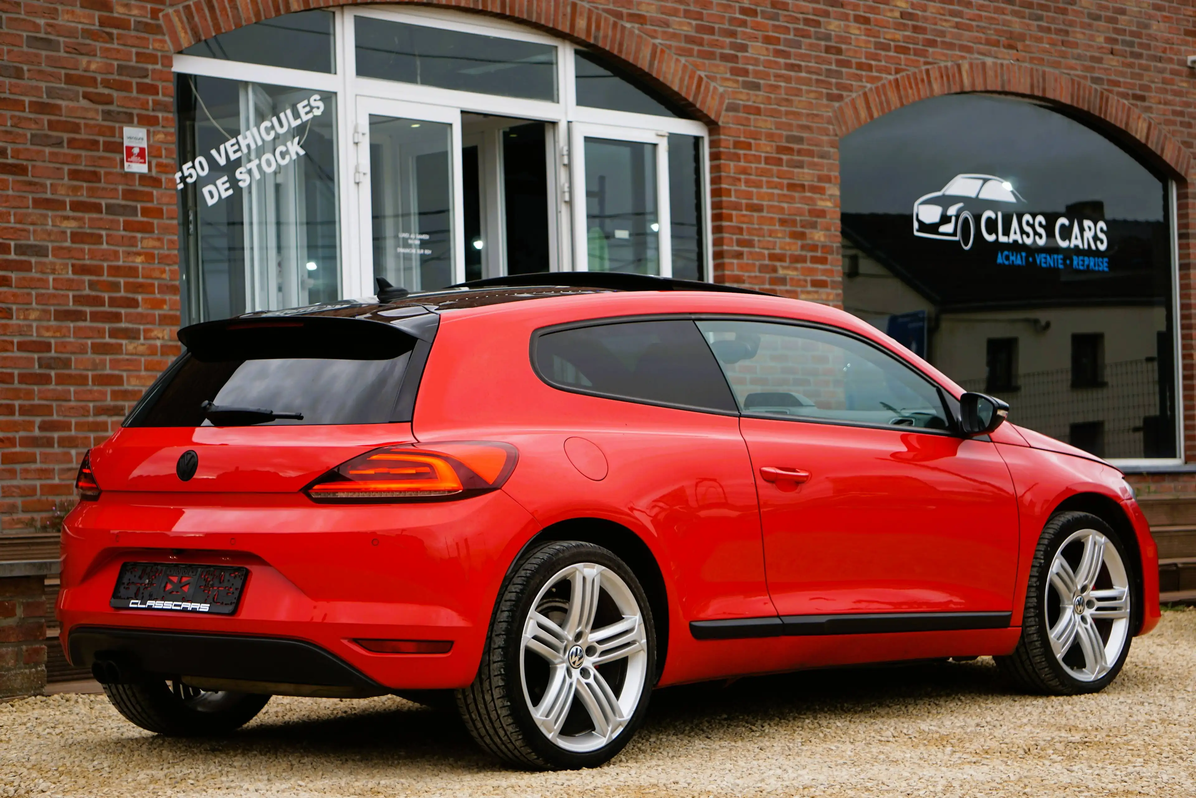 Volkswagen Scirocco 2.0 TSI R-Line DSG6 / TOIT PANO / BI-XENON / NAVI / CARNET COMPLET — photo 6