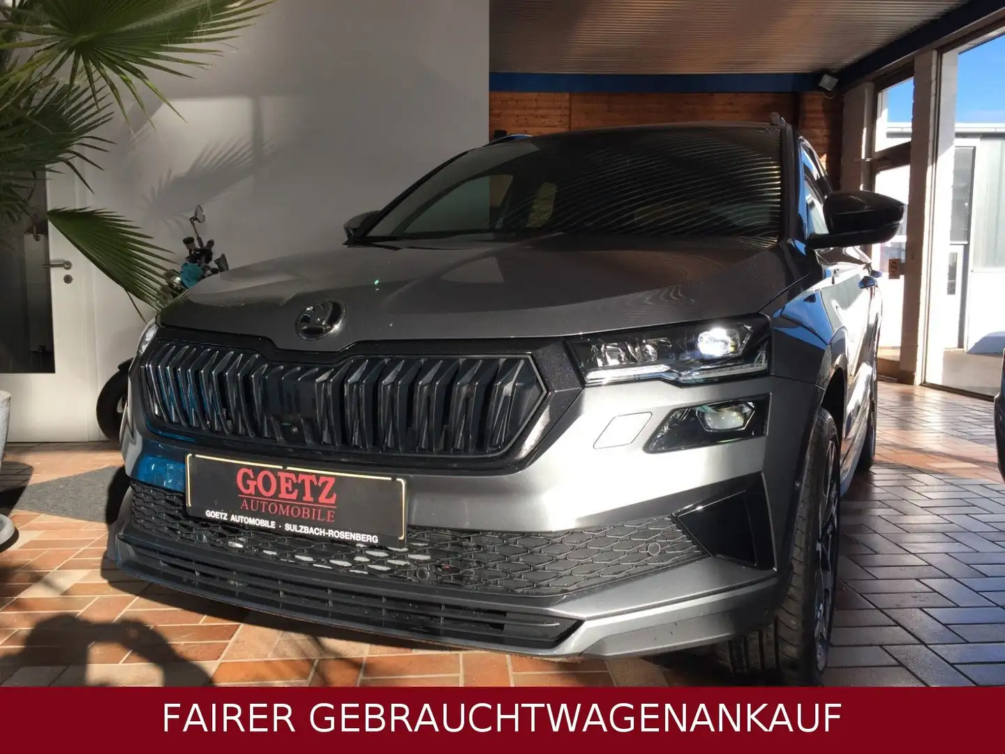 Skoda Karoq KAROQ SPORTLINE TDI 4x4 DSG AHK 19ZOLL 360 KAMER Grau - 1