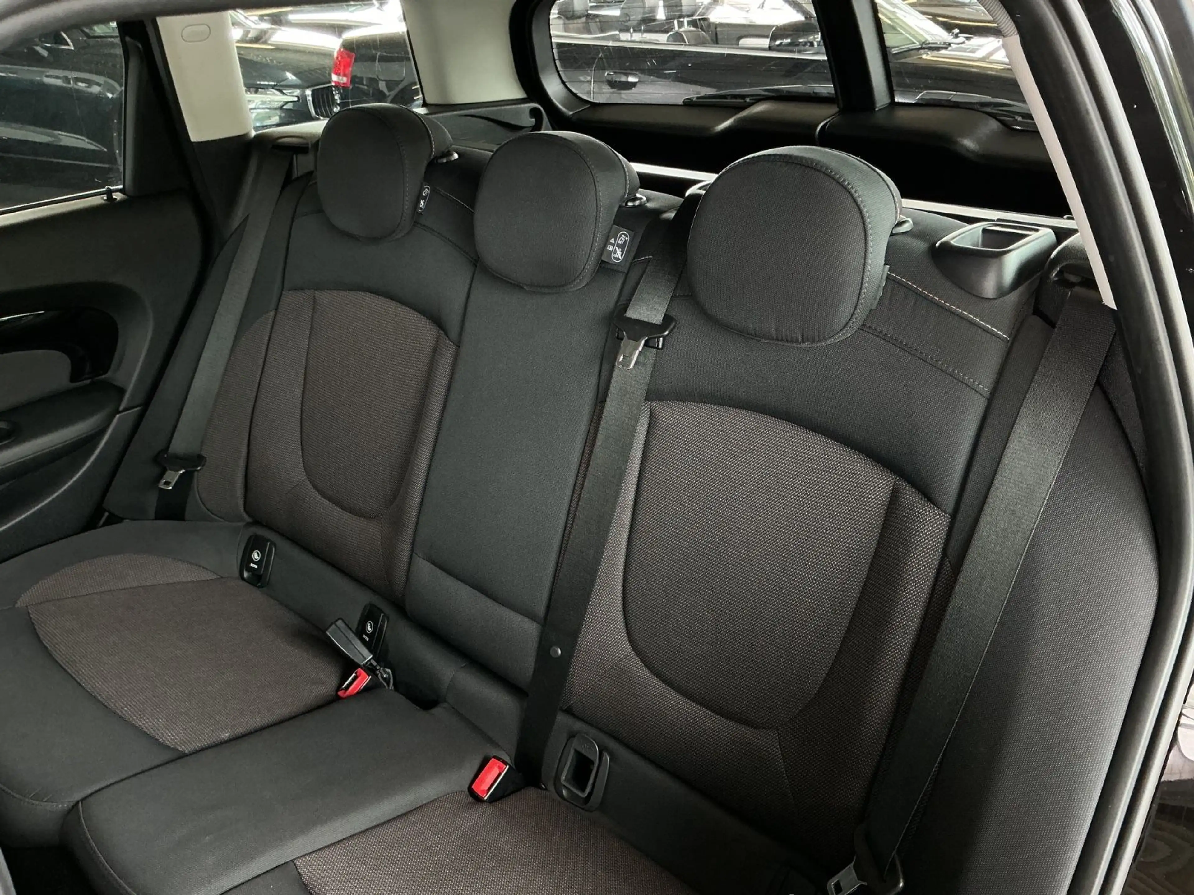 MINI One Clubman One * Sportpaket * PDC * BT * BC — photo 11