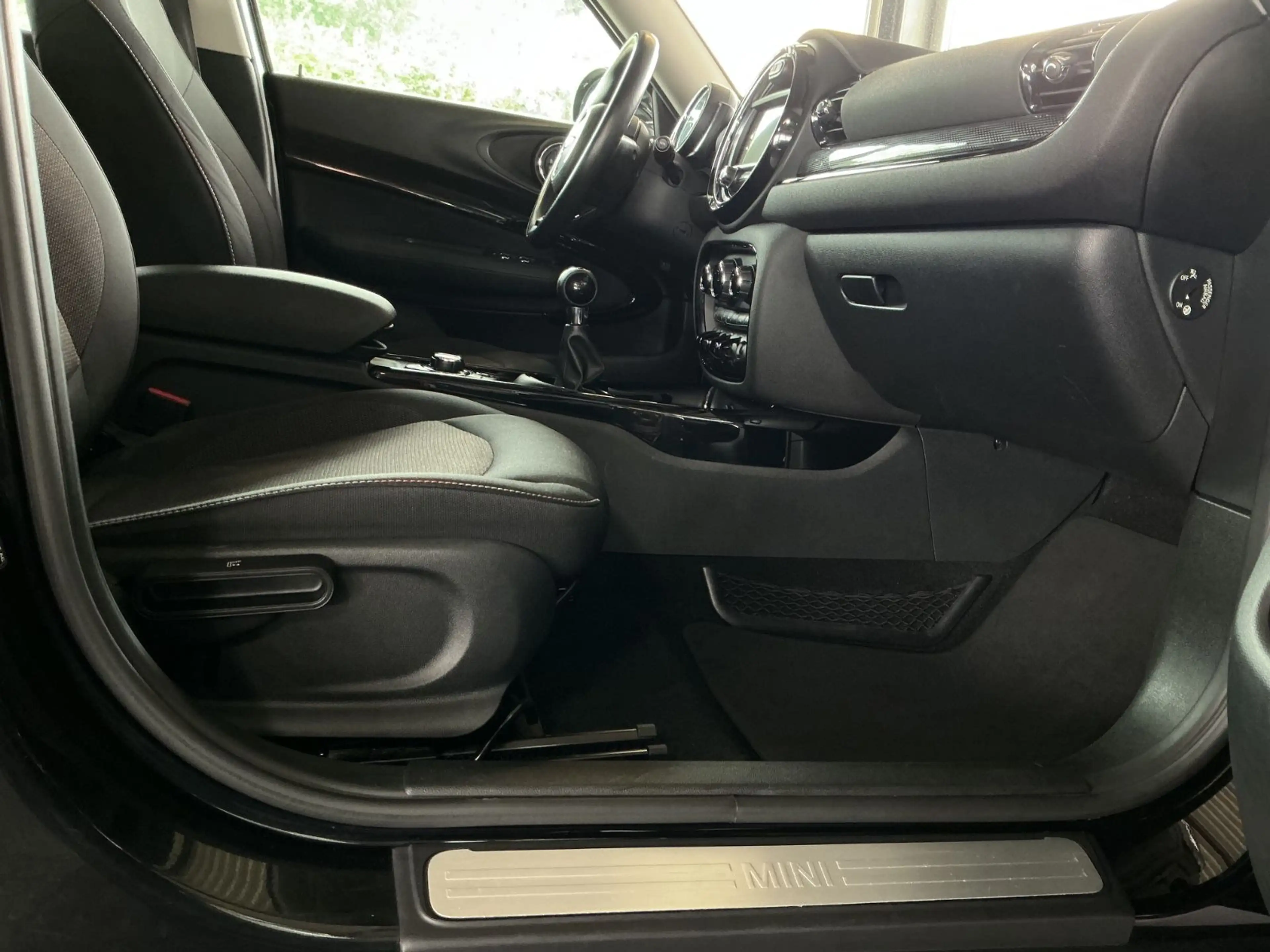 MINI One Clubman One * Sportpaket * PDC * BT * BC — photo 10