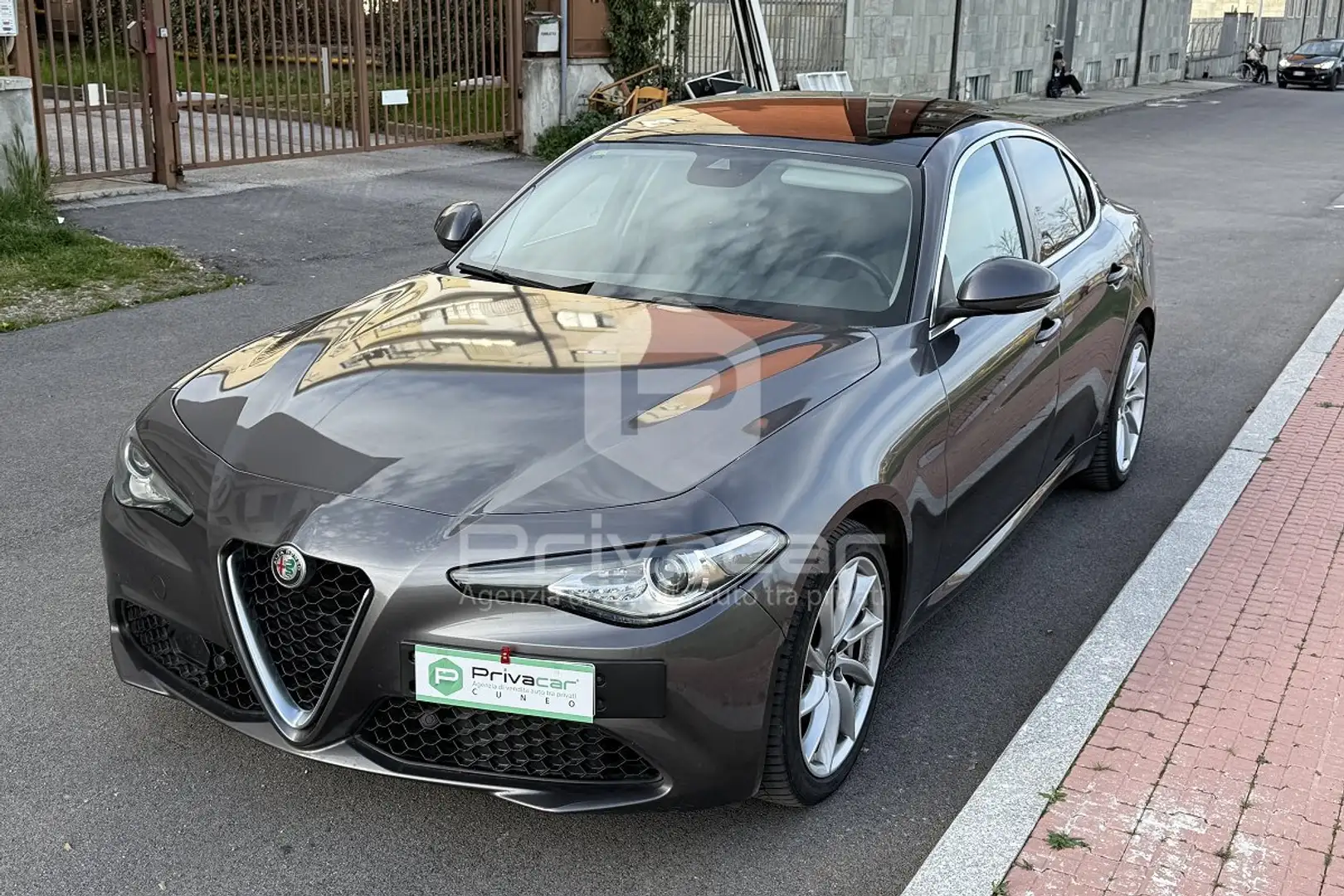 Alfa Romeo Giulia Giulia 2.2 Turbodiesel 190 CV AT8 AWD Q4 Executive Silver - 1