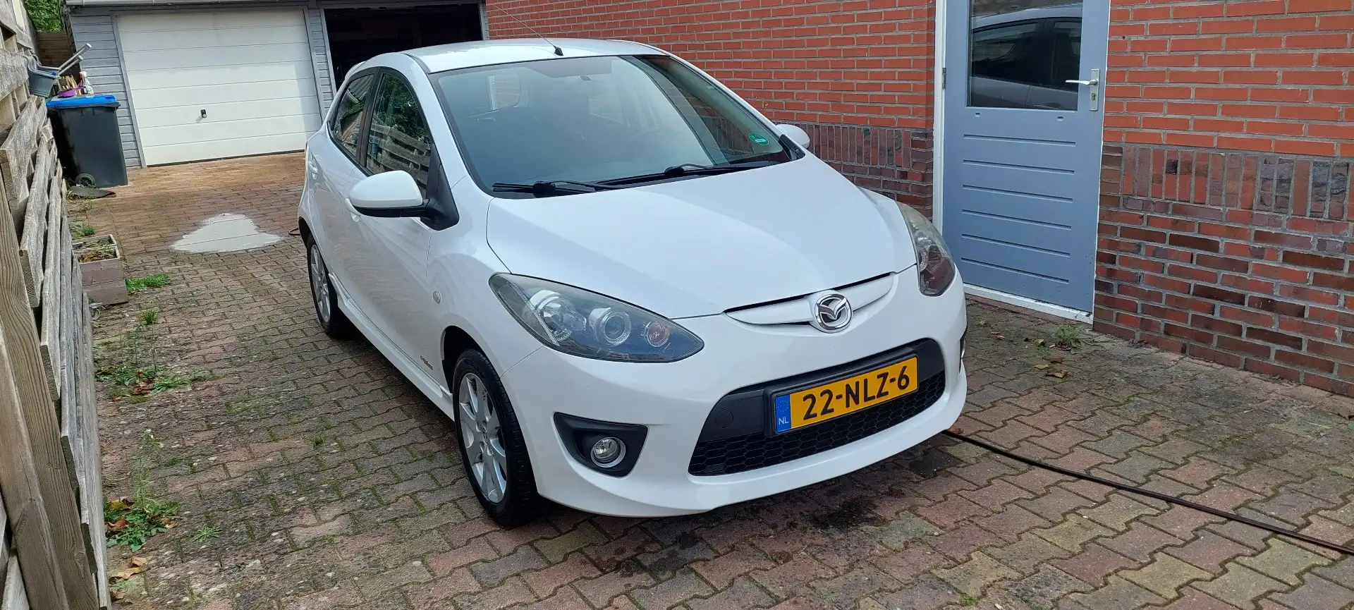 Mazda 2 1.3 GT-M Line Wit - 2