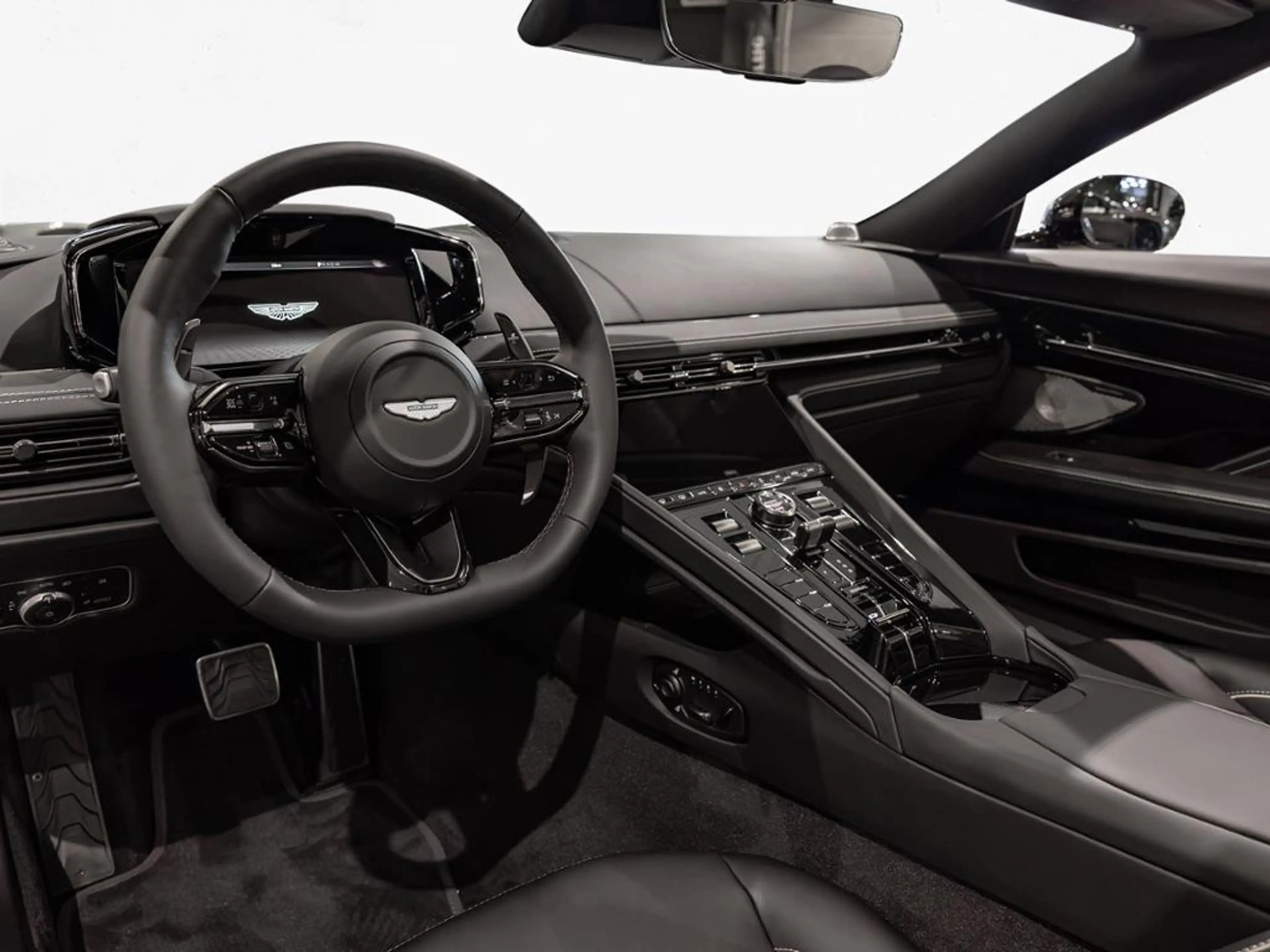 Aston Martin DB12 S Volante Aston Martin Hamburg — photo 4