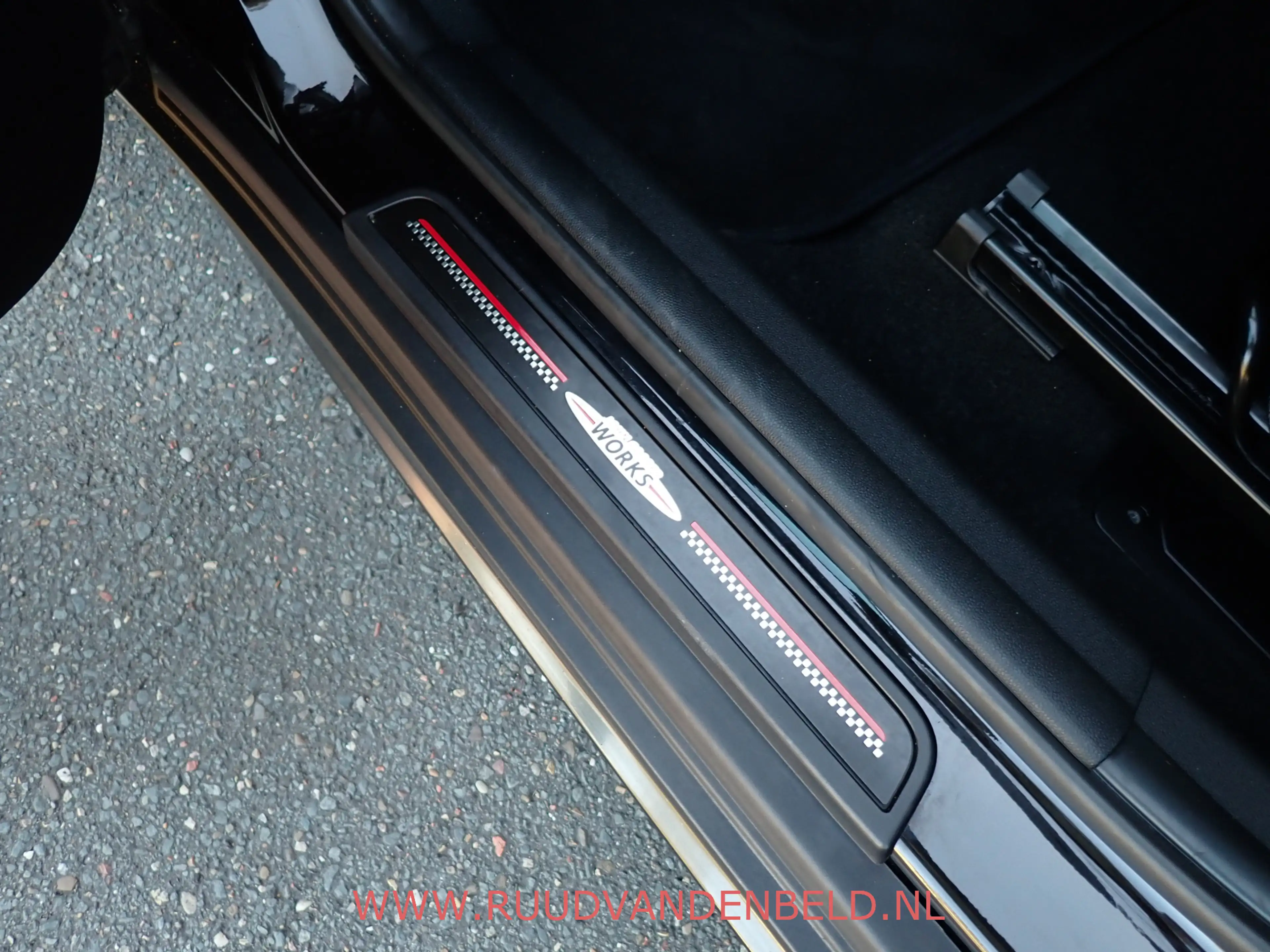 MINI Cooper Countryman 1.5 JCW-PACK / HARMON&KARDON / CARPLAY / SPORTSTOE — photo 31