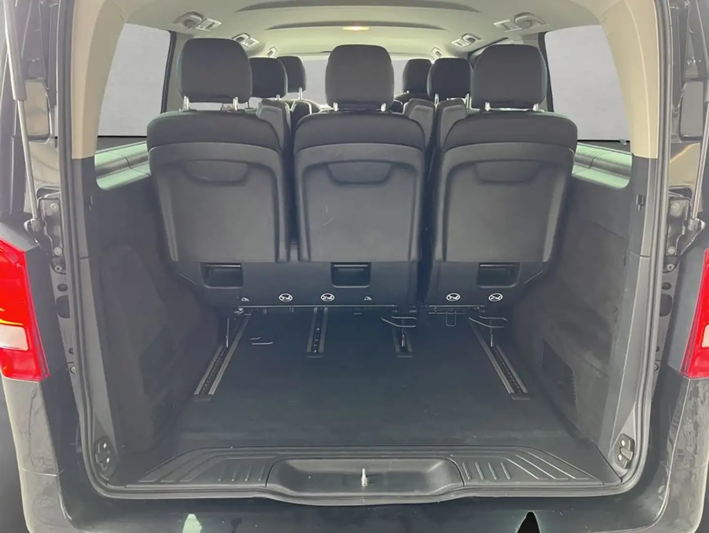 Mercedes-Benz Vito Vito / Marco Polo Schwarz - 2