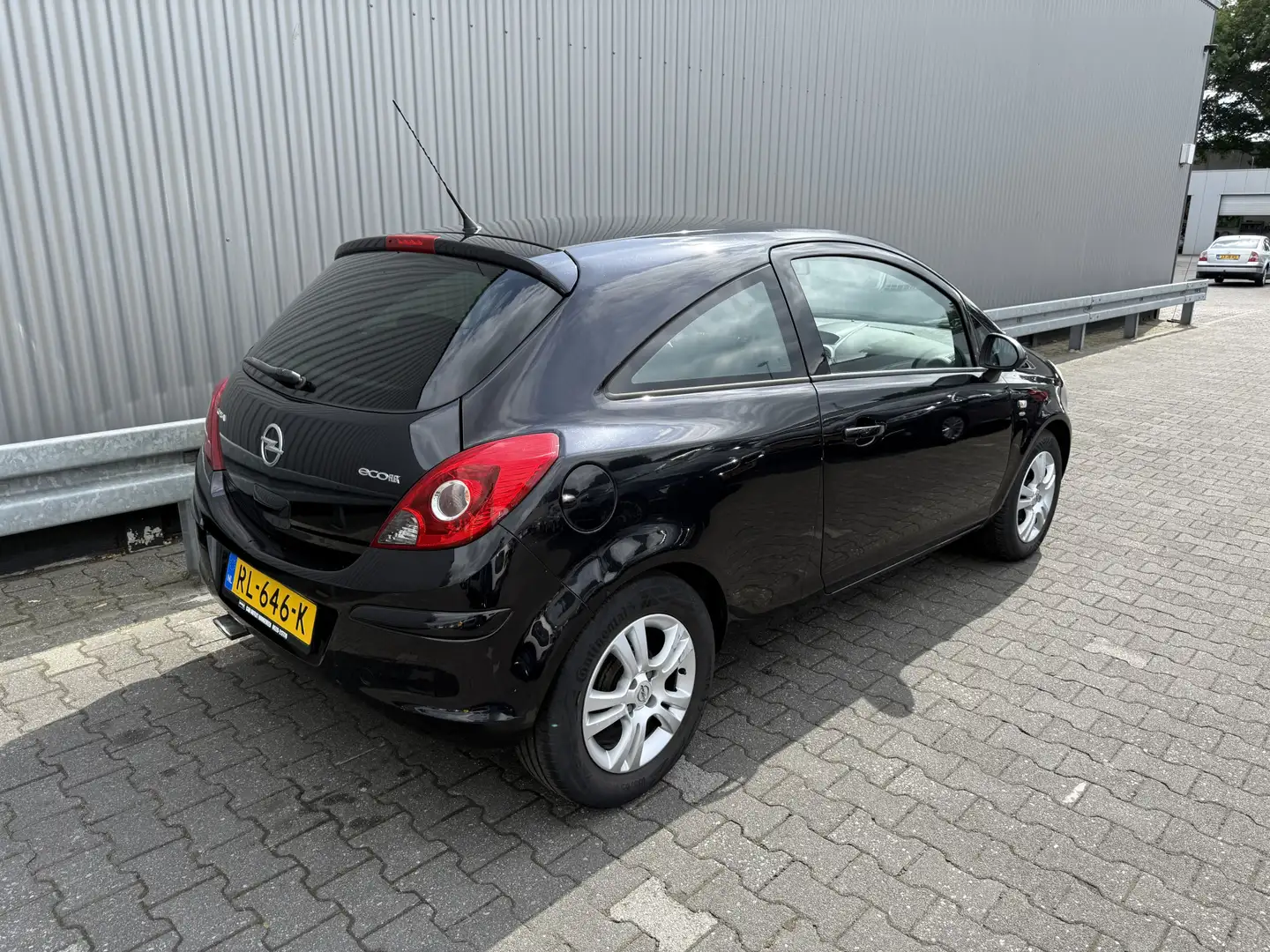 Opel Corsa 1.2 EcoFlex Selection 140Dkm met Airco en Lichtmet Zwart - 2