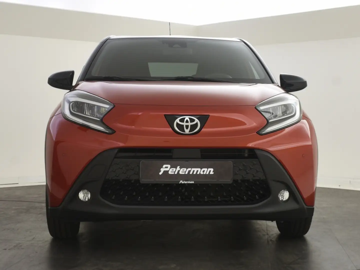 Toyota Aygo X 1.0 VVT-i MT Pulse Bi-Tone | Parkeersensoren V+A | Rouge - 2