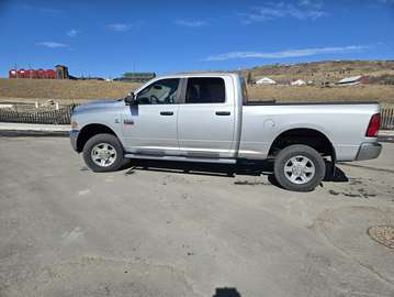 4WD Crew Cab 149  SLT