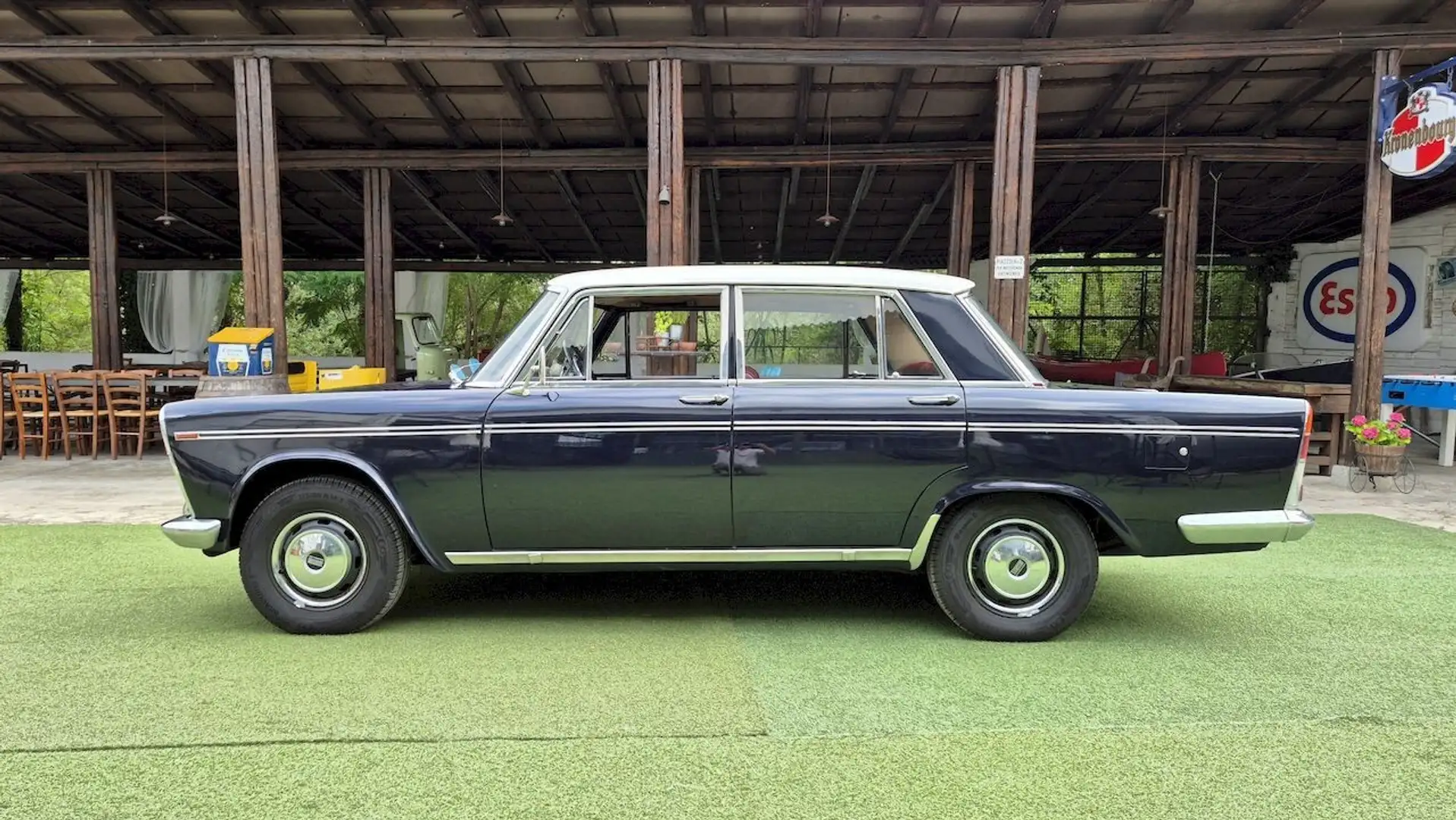 Fiat 2300 Berlina Bleu - 2