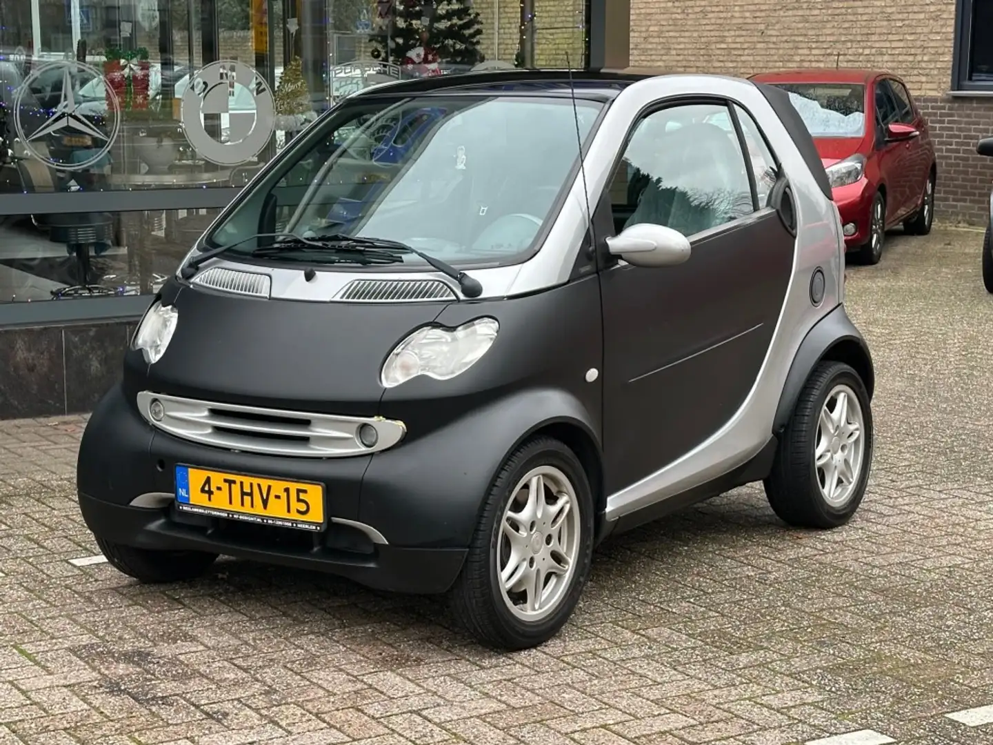 smart forTwo SMART & PURE Automaat Airco Zwart - 2