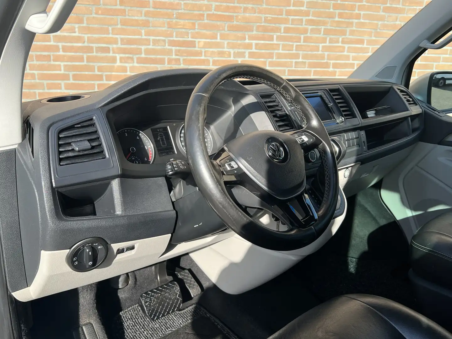 Volkswagen T6 Transporter 2.0TDI 140PK DSG / Dubbelcabine / Lang Silber - 2