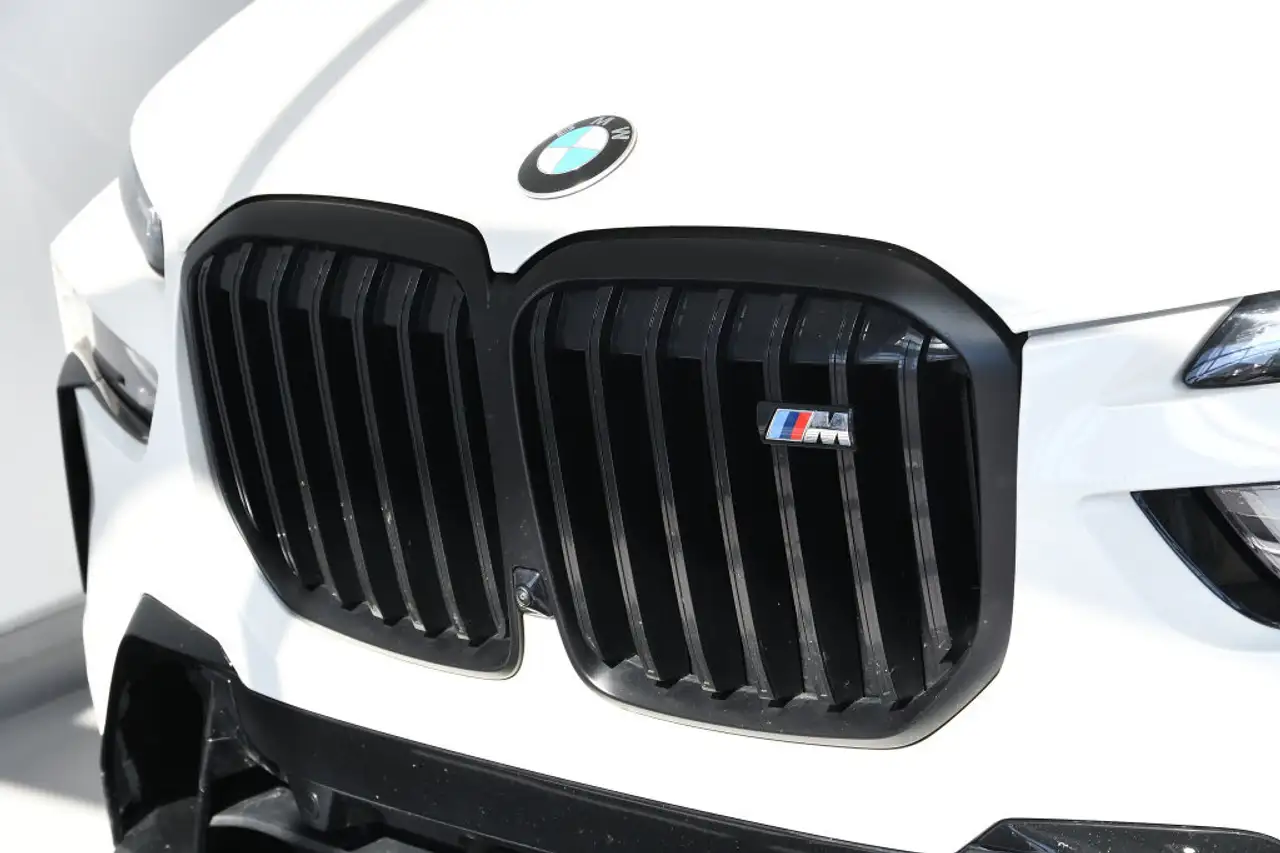 BMW X7 снимка BMW X7