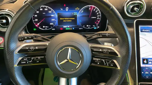 Mercedes-Benz C-Class view 8