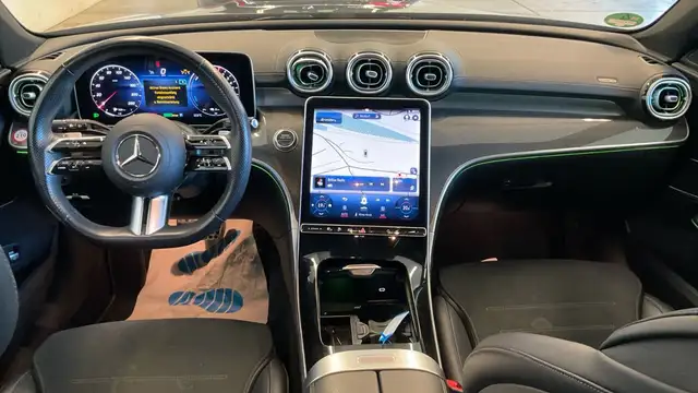 Mercedes-Benz C-Class view 12