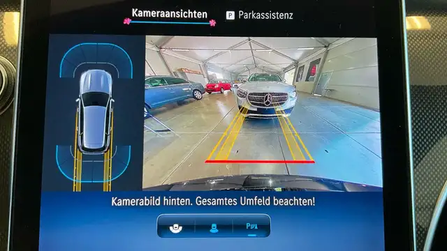 Mercedes-Benz C-Class view 13