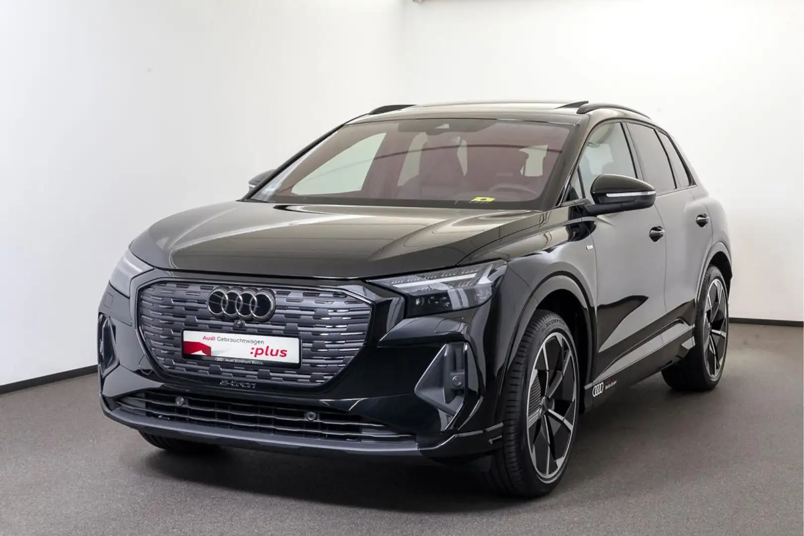 Audi Q4 e-tron Q4 55 e-tron quattro Schwarz - 2