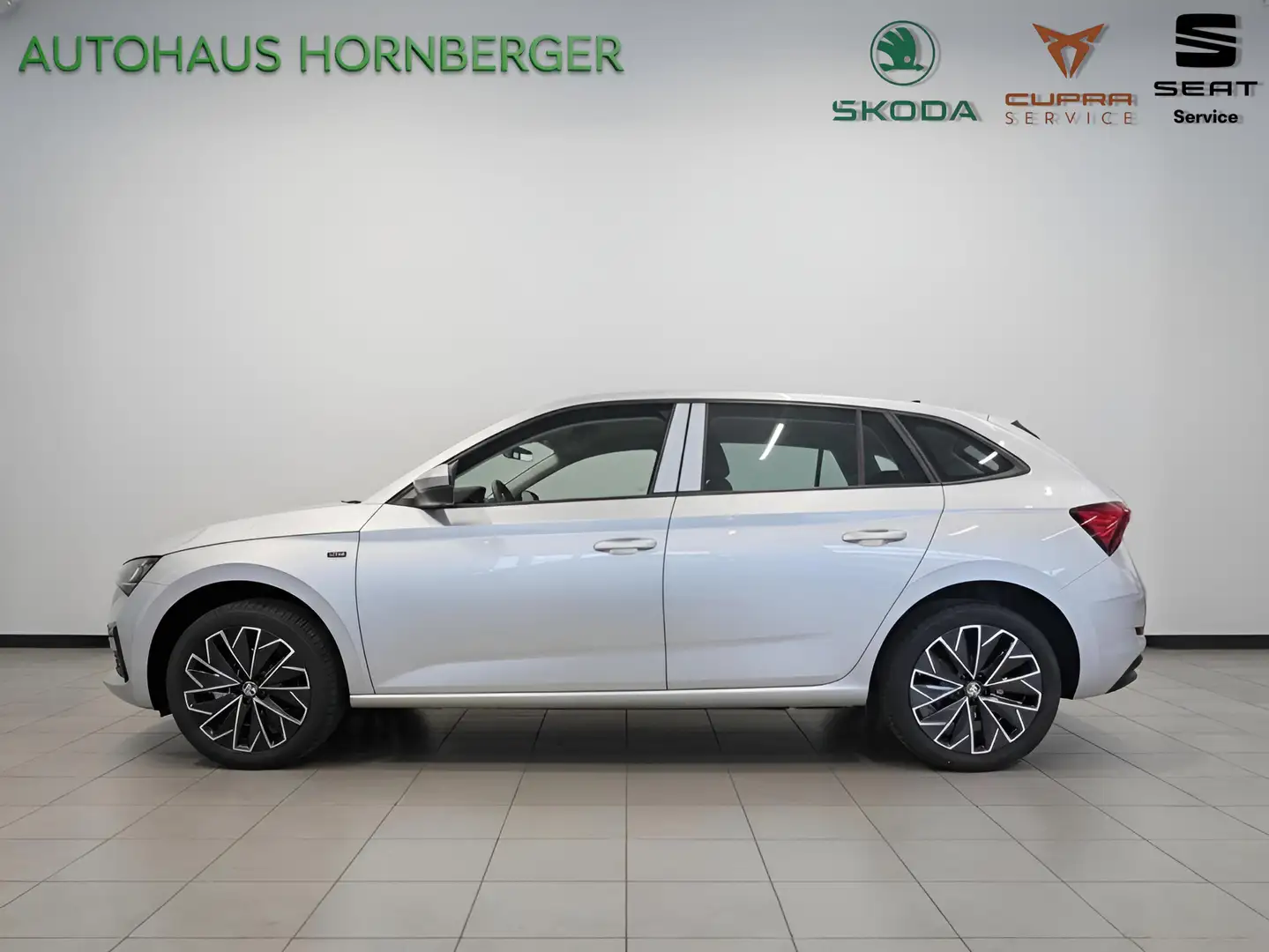 Skoda Scala Tour 1.0TSI 115PS Kamera Matrix Voll LED Tempomat Silber - 2