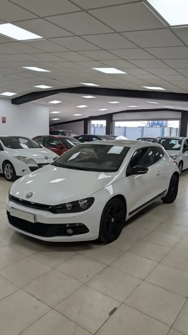 Volkswagen Scirocco 2.0TDI DSG Blanco - 1