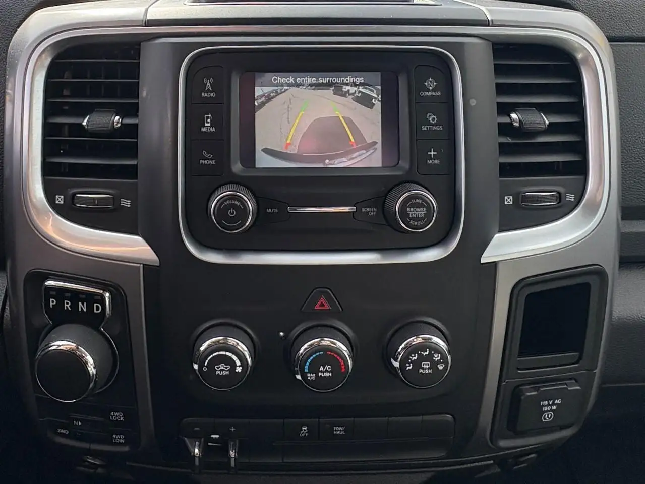 RAM 1500 снимка RAM 1500