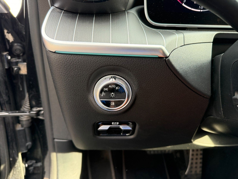 Mercedes-Benz C 300 T e AMG HUD+AHK+360°+Digital+Memory+LenkAs — photo 15