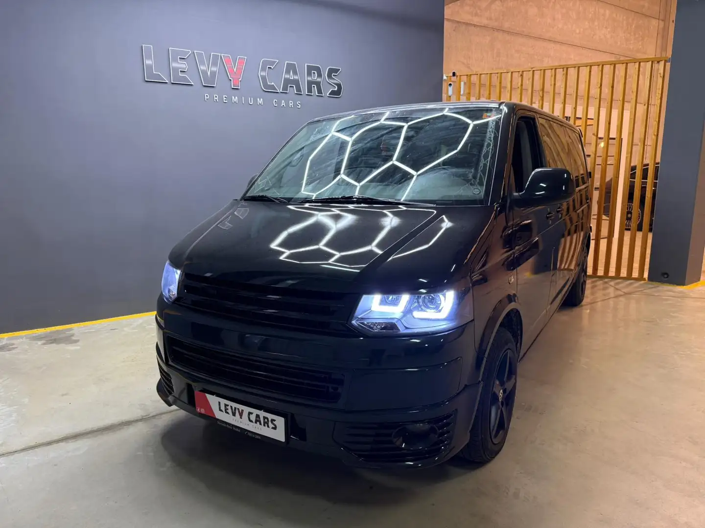 Volkswagen T5 Caravelle 2.0BiTDI Trendline 4M DSG Negro - 1