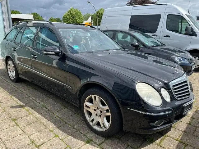 Mercedes-Benz E 280 T CDI  Eleg. Leder Navi Xen AHK SHZ 6-Gang