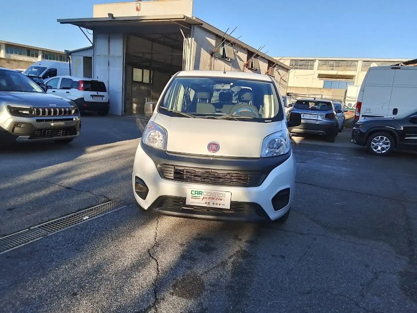 Fiat Qubo Qubo 2017 1.4 8v Easy 77cv my19 Bianco - 2