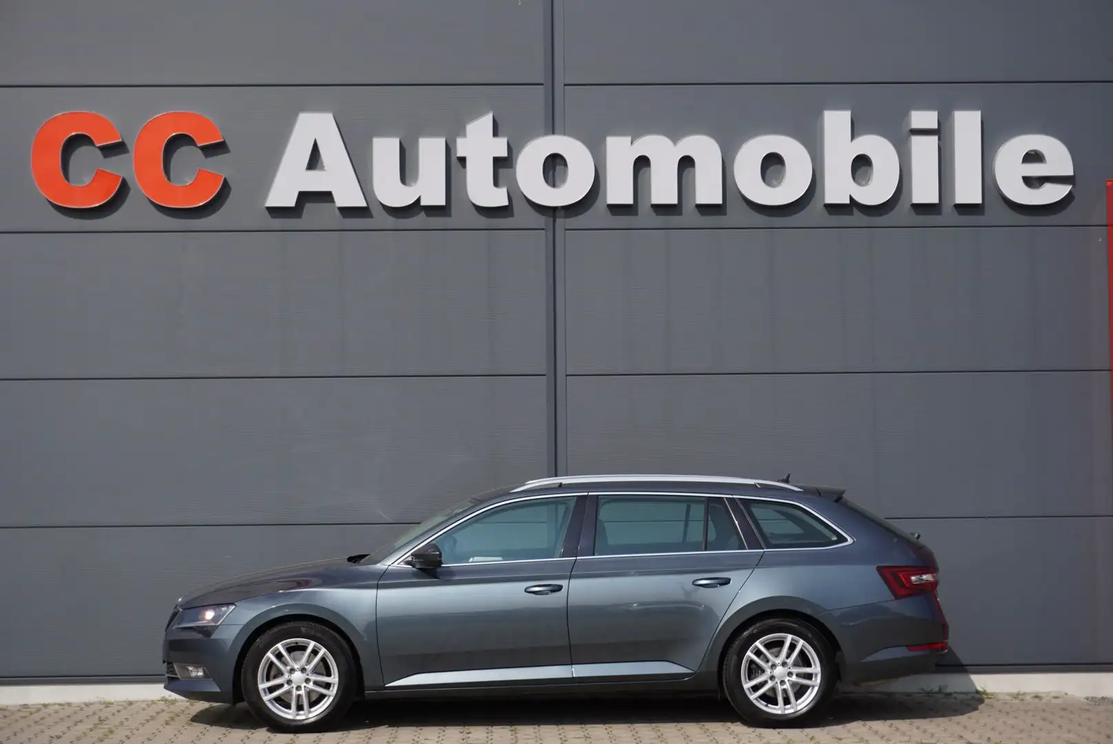 Skoda Superb 1.4 TSI Style+Navi+Xenon+AHK+Canton+ACC+ Grau - 1