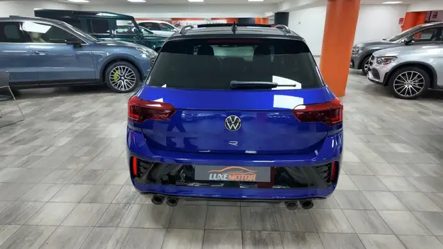 Volkswagen T-Roc view 5