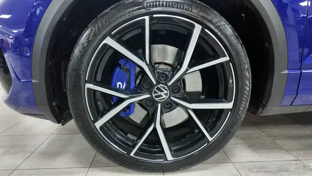 Volkswagen T-Roc view 14