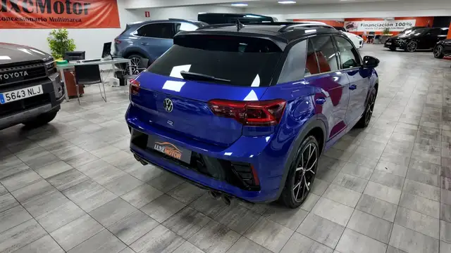 Volkswagen T-Roc view 6