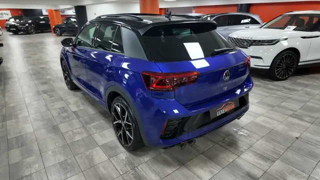 Volkswagen T-Roc view 4