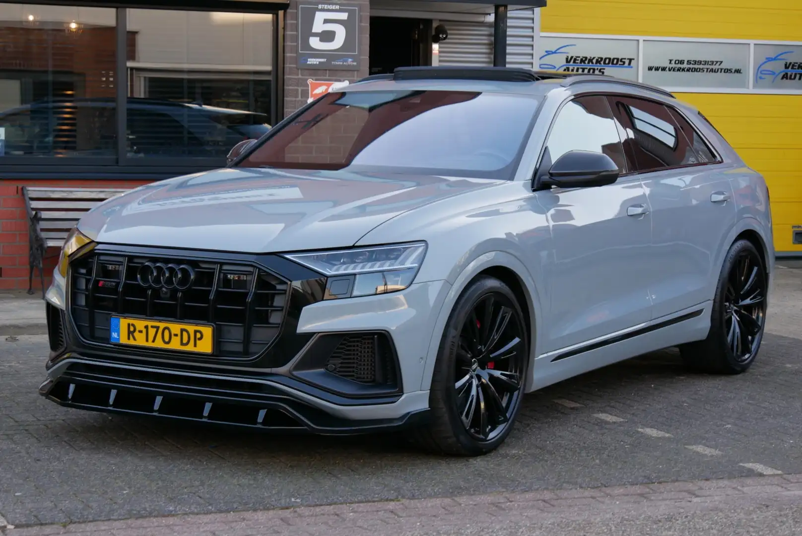 Audi SQ8 4.0 TFSI quattro B&O advance. pano. mega vol Grau - 2