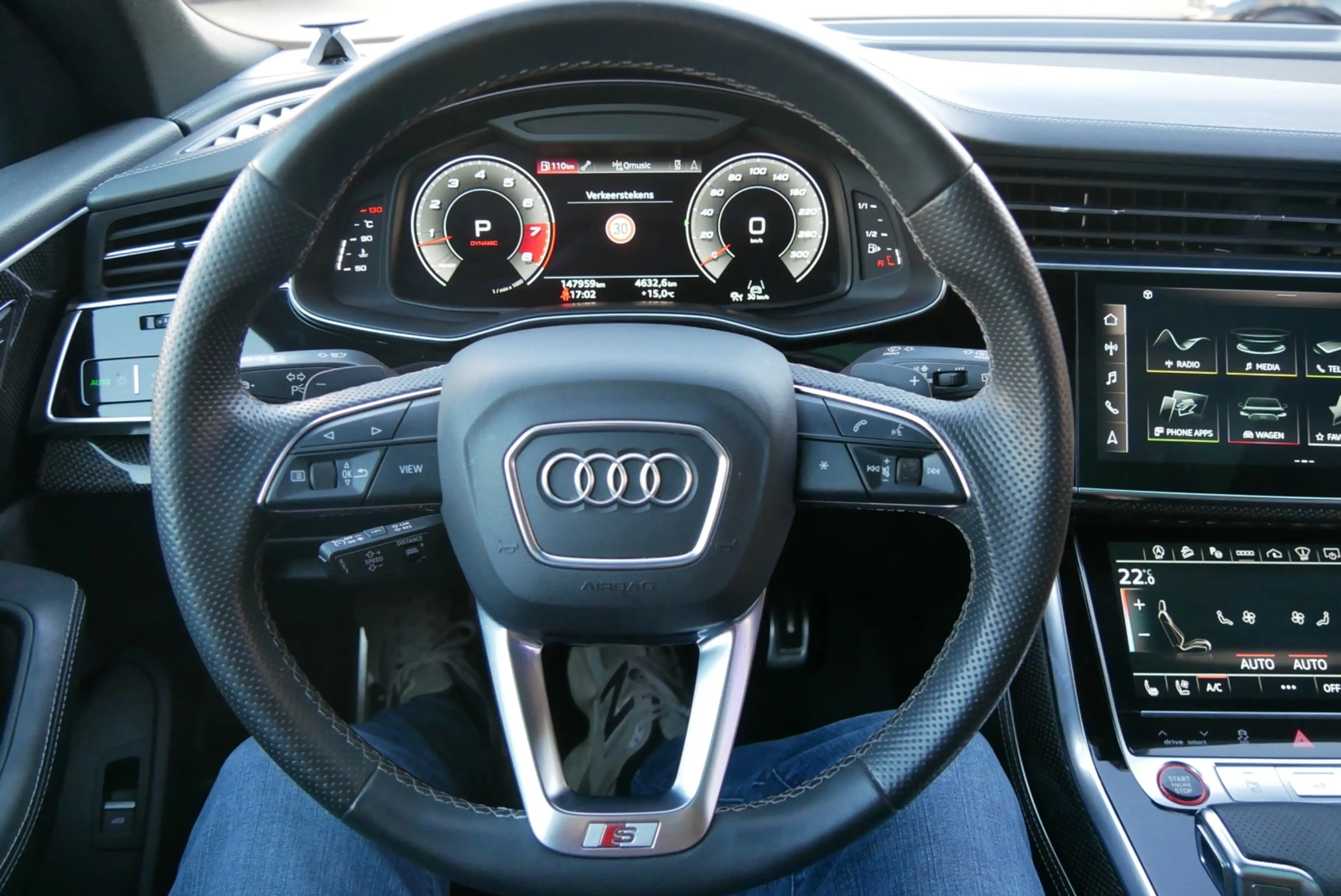Audi SQ8 4.0 TFSI quattro B&O advance. pano. mega vol — photo 13