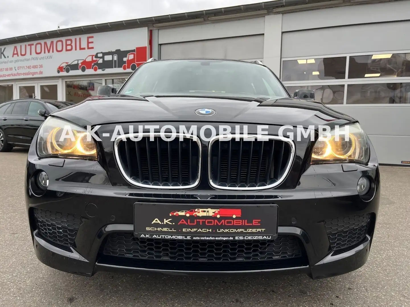 BMW X1 xDrive 20d*M-PAKET*PANO*KAMERA*NAVI*BI-XENON* Schwarz - 2