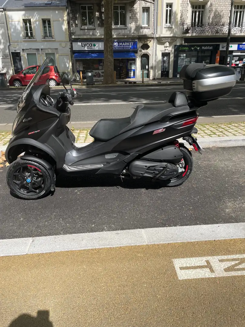 Piaggio MP3 500 Noir - 1