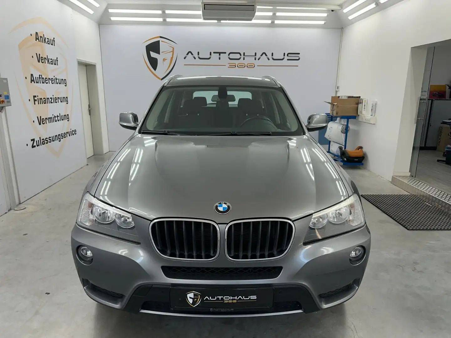 BMW X3 xDrive 20 d KLIMA NAVI TEMPO SCHECKHEFT PDC Grau - 2
