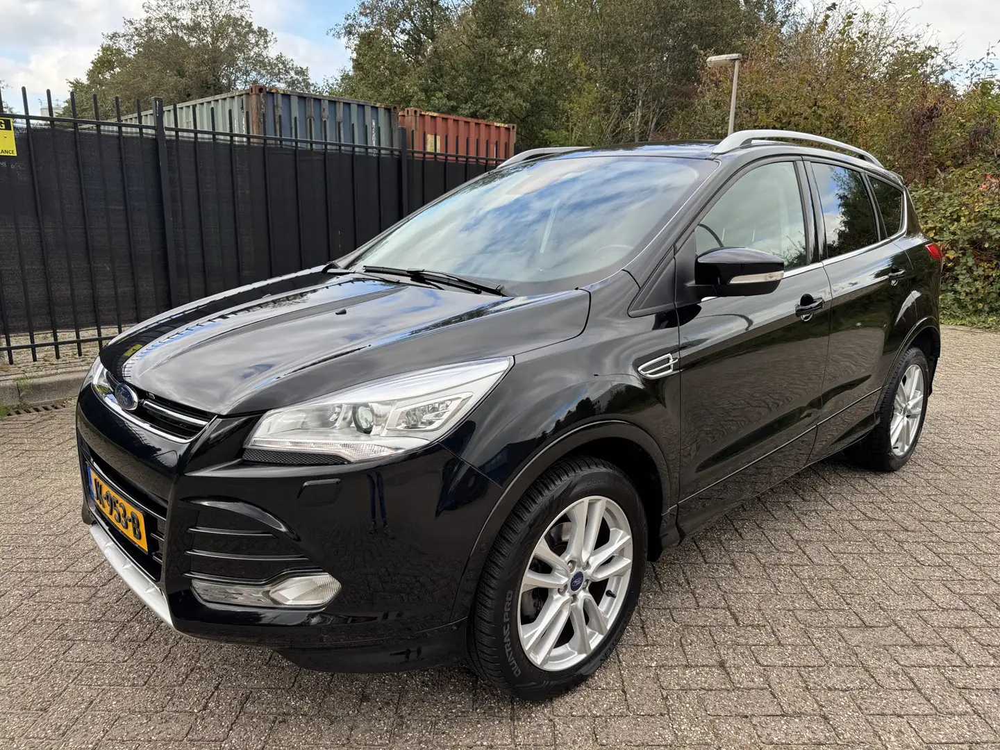 Ford Kuga 1.5 Titanium Styling Pack Leer/Stoelver/Clima/Navi Zwart - 1