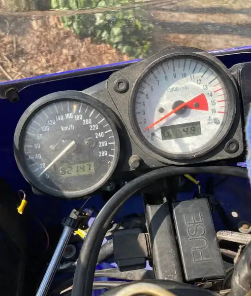 Suzuki GSX-R 600 - foto 6