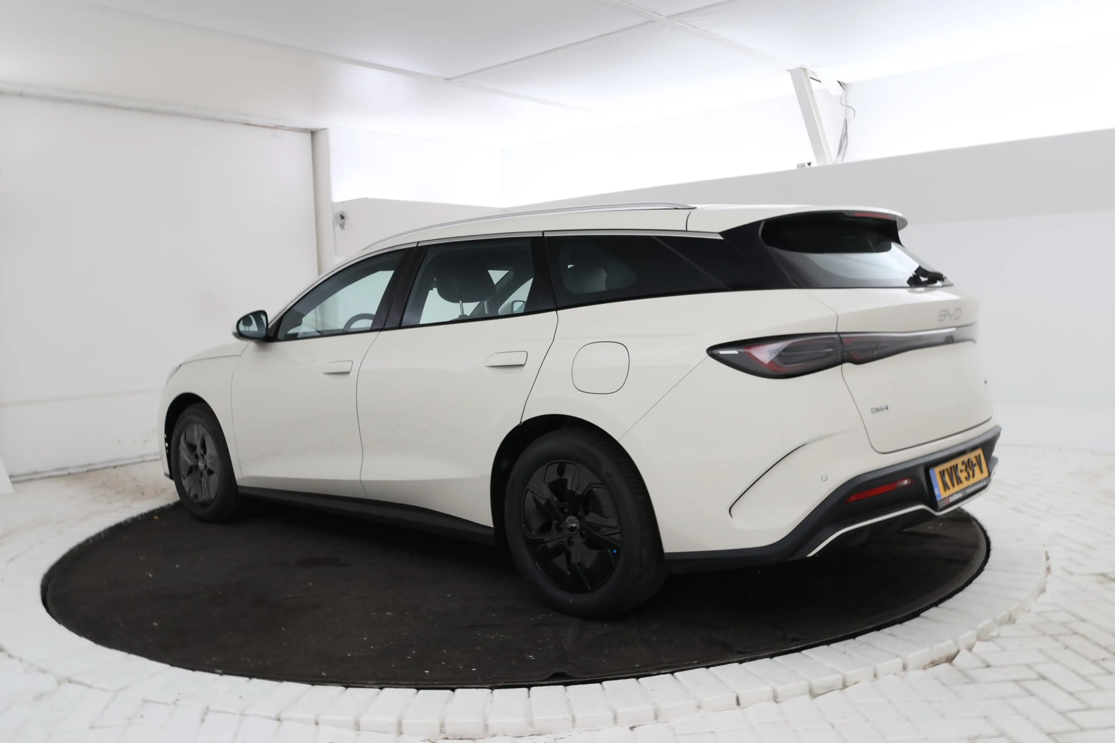 BYD Seal 6 Touring 1.5 DM-i Boost 15x uit voorraad leverbaar — photo 2