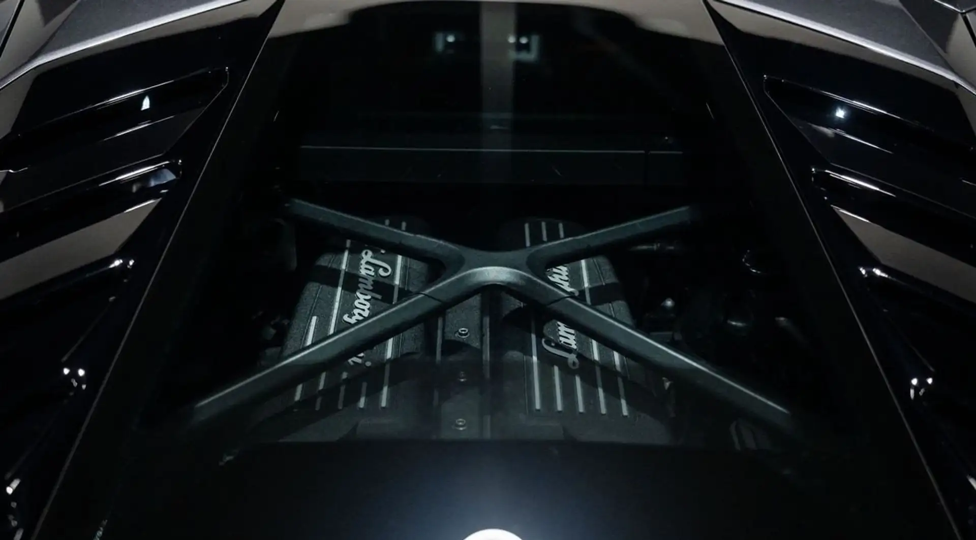람보르기니 우라칸 2020 건메탈 사진 8