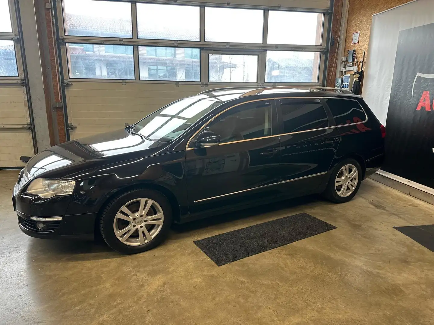 Volkswagen Passat Variant Sportline BlueTDI Schwarz - 2